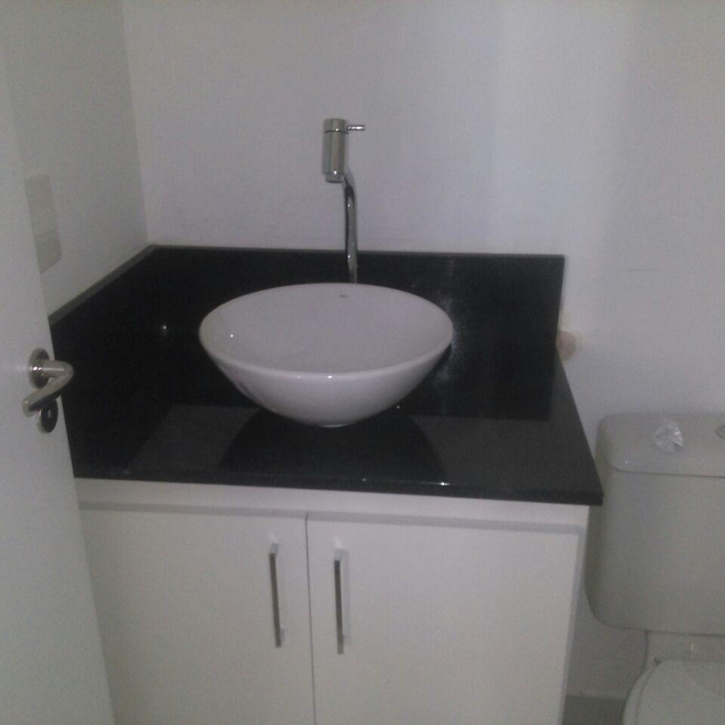 Balcão Granito Banheiro Pequeno Cajamar - Balcão de Granito na Cozinha