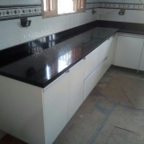 balcão de granito na cozinha Ibirapuera